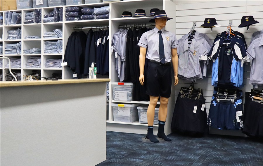 Uniform Shop